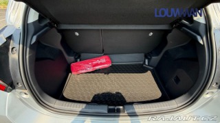 Toyota Yaris 1.5 HEV CVT COMFORT 2025