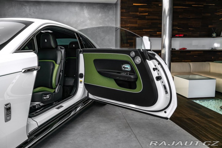 Rolls Royce Spectre 2024