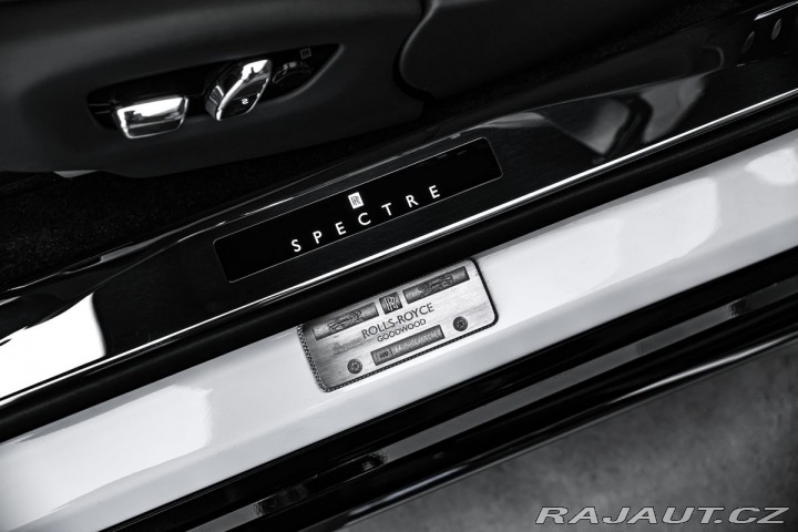 Rolls Royce Spectre 2024