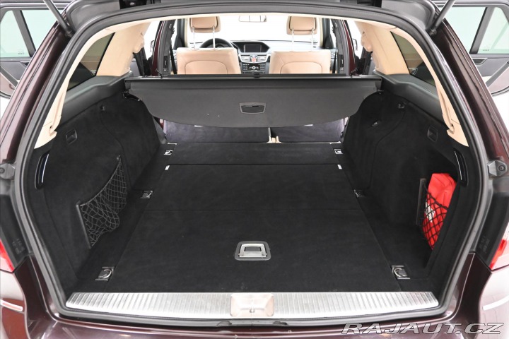 Mercedes-Benz E 3,0 350 CDi 195kW Plný se 2010