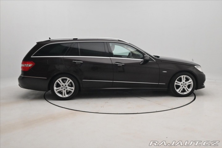 Mercedes-Benz E 3,0 350 CDi 195kW Plný se 2010
