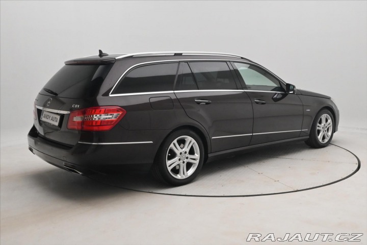 Mercedes-Benz E 3,0 350 CDi 195kW Plný se 2010