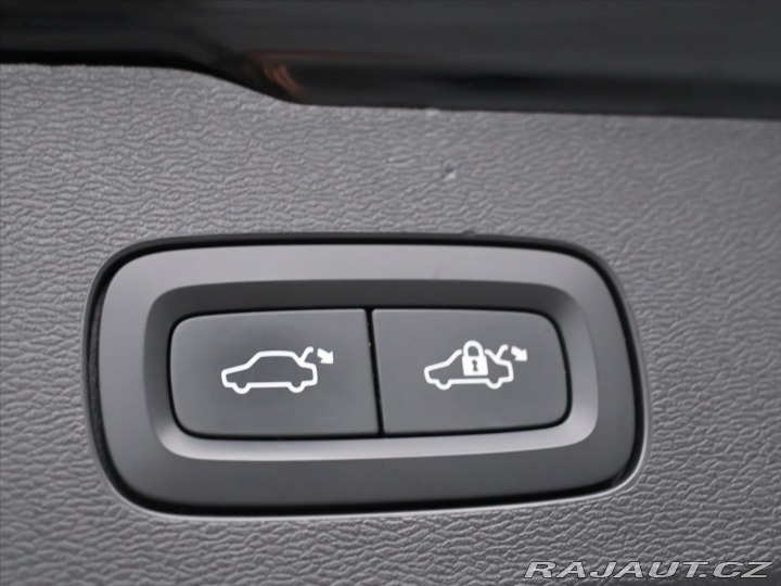 Volvo V60 2,0 B4 AWD Cross Country 2021