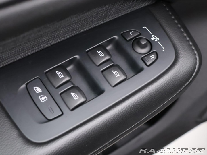 Volvo V60 2,0 B4 AWD Cross Country 2021