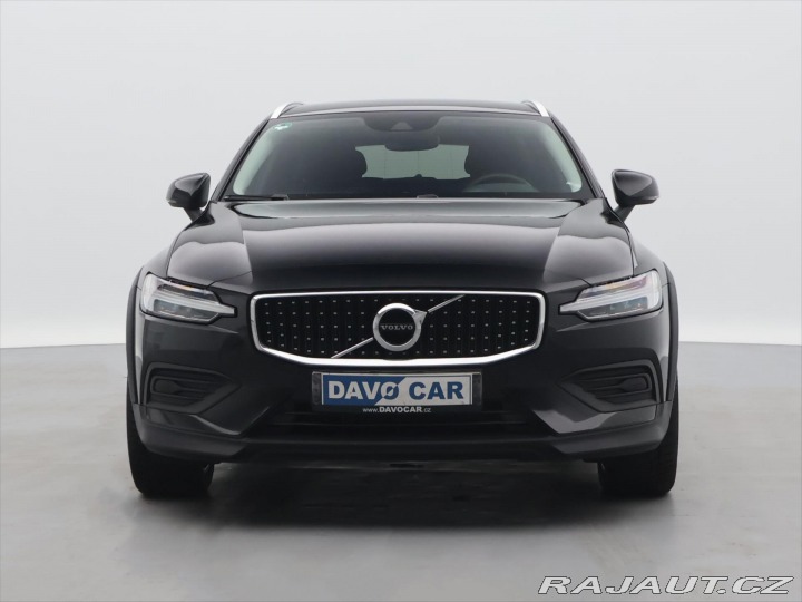 Volvo V60 2,0 B4 AWD Cross Country 2021