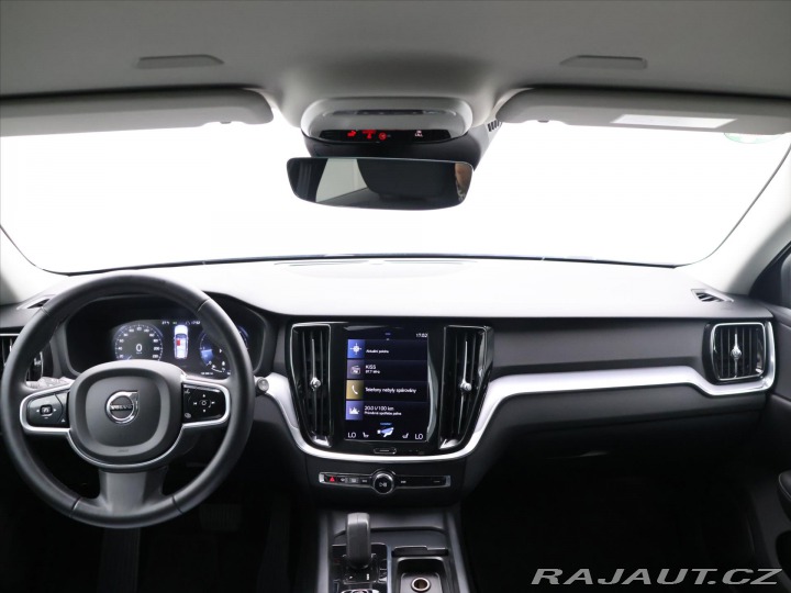 Volvo V60 2,0 B4 AWD Cross Country 2021