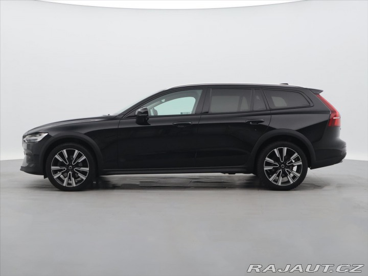 Volvo V60 2,0 B4 AWD Cross Country 2021