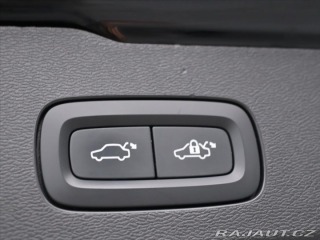 Volvo V60 2,0 B4 AWD Cross Country 2021