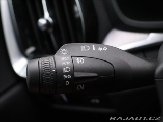 Volvo V60 2,0 B4 AWD Cross Country 2021