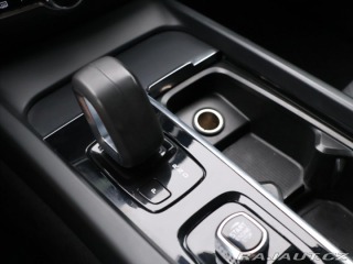 Volvo V60 2,0 B4 AWD Cross Country 2021
