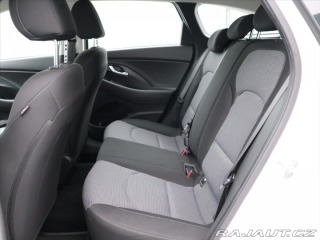 Hyundai i30 1,5 i Comfort Family CZ 2 2021