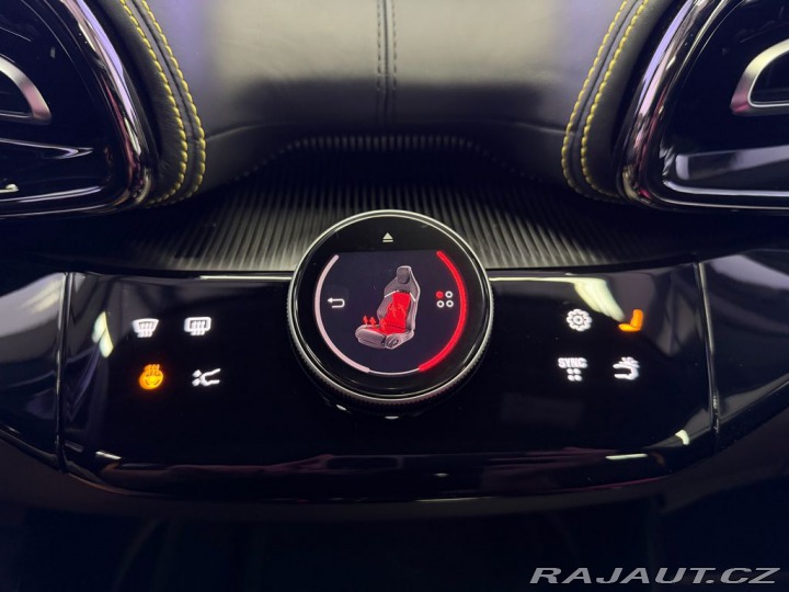 Ferrari Ostatní modely V12 CARBON, ALCANTARA, PA 2026