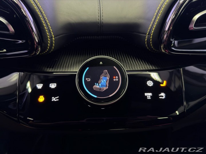 Ferrari Ostatní modely V12 CARBON, ALCANTARA, PA 2026