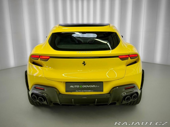 Ferrari Ostatní modely V12 CARBON, ALCANTARA, PA 2026
