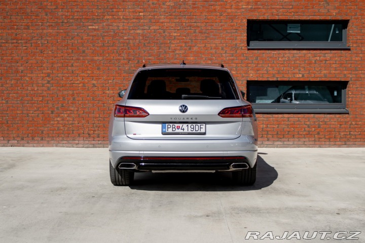 Volkswagen Touareg 4Motion R-Line/ Masážne 2021