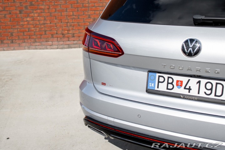 Volkswagen Touareg 4Motion R-Line/ Masážne 2021