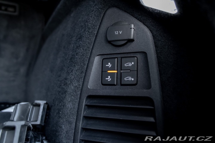 Volkswagen Touareg 4Motion R-Line/ Masážne 2021
