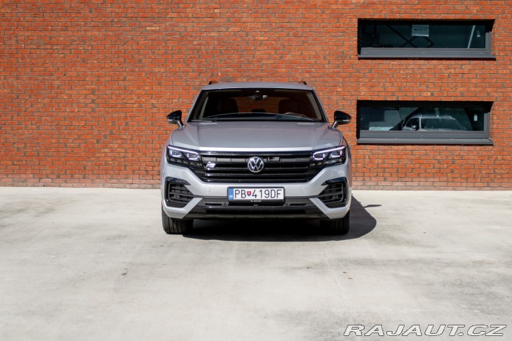 Volkswagen Touareg 4Motion R-Line/ Masážne 2021