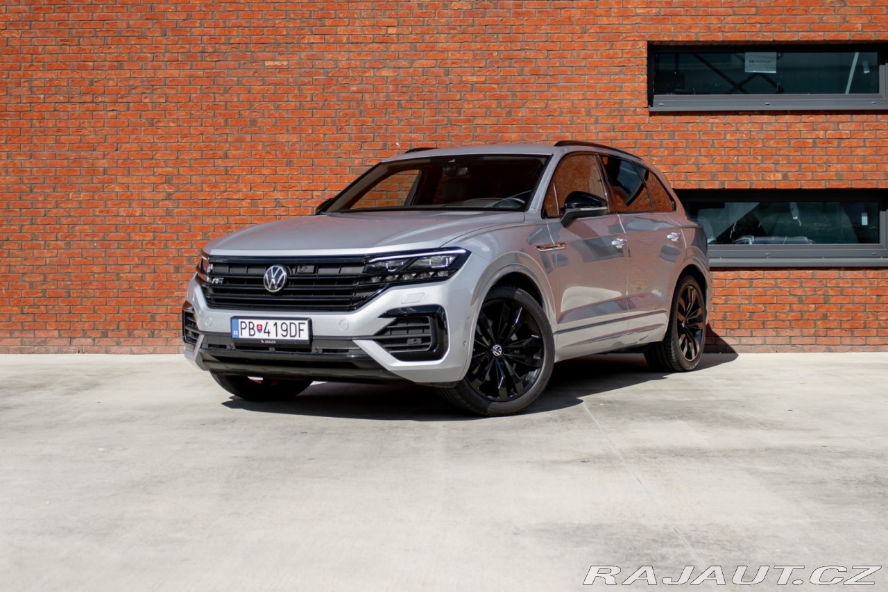 Volkswagen Touareg 4Motion R-Line/ Masážne