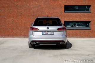 Volkswagen Touareg 4Motion R-Line/ Masážne 2021