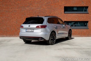 Volkswagen Touareg 4Motion R-Line/ Masážne 2021