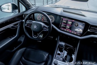 Volkswagen Touareg 4Motion R-Line/ Masážne 2021