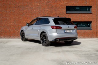 Volkswagen Touareg 4Motion R-Line/ Masážne 2021