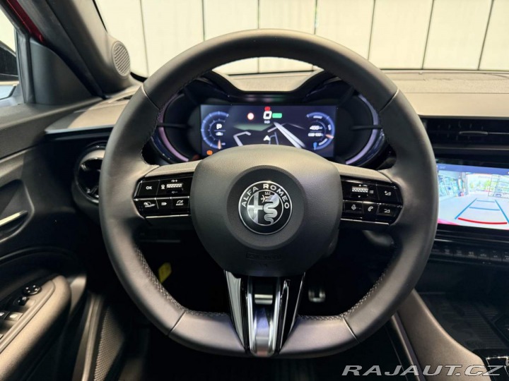 Alfa Romeo Junior Speciale Elettrica 54 kWh 2025