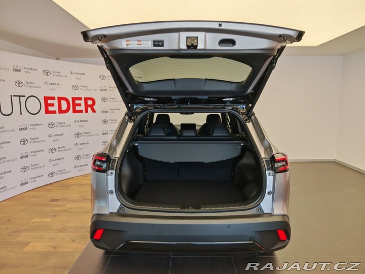 Toyota Corolla Cross 2.0 Hybrid ( 178 k ) 4x4 1800