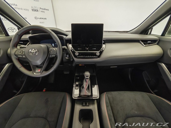 Toyota Corolla Cross 2.0 Hybrid ( 178 k ) 4x4 1800
