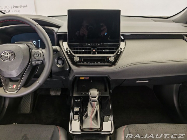 Toyota Corolla Cross 2.0 Hybrid ( 178 k ) 4x4 1800