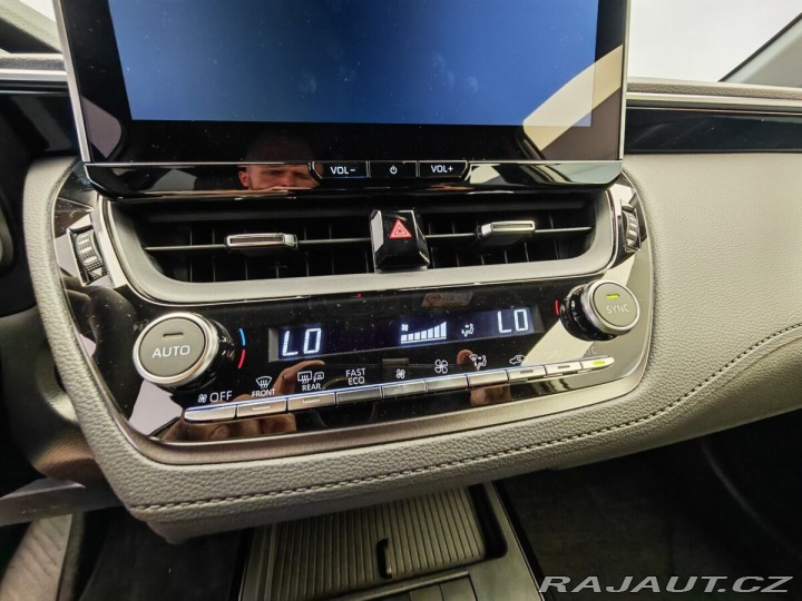 Toyota Corolla Cross 2.0 Hybrid ( 178 k ) 4x4 1800