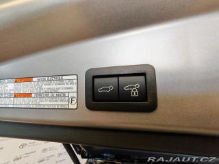 Toyota Corolla Cross 2.0 Hybrid ( 178 k ) 4x4 1800