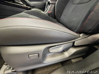 Toyota Corolla Cross 2.0 Hybrid ( 178 k ) 4x4 1800