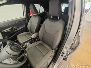 Toyota Yaris Cross 1.5 Hybrid ( 130 k ) e - 1800