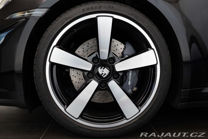 Porsche 911 (992.2) Carrera Pano/Bose 2025