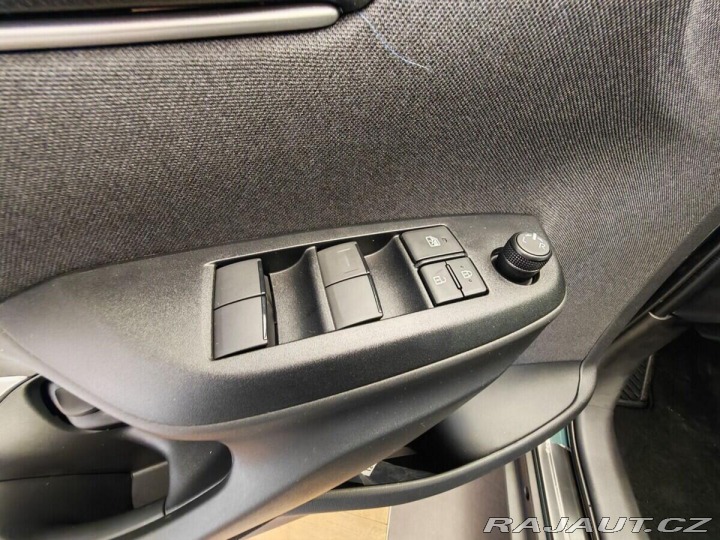Toyota Yaris Cross 1.5 Hybrid ( 115k ) e-CVT 1800