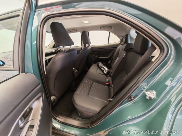 Toyota Yaris Cross 1.5 Hybrid ( 115k ) e-CVT 1800