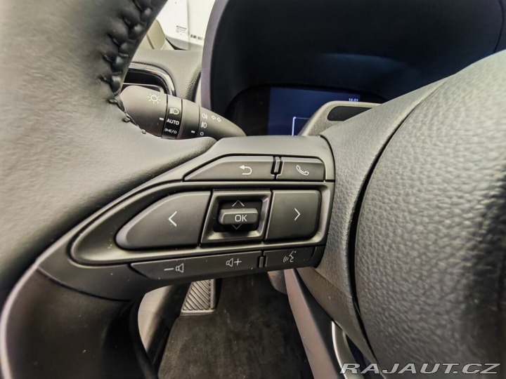 Toyota Yaris Cross 1.5 Hybrid ( 115k ) e-CVT 1800