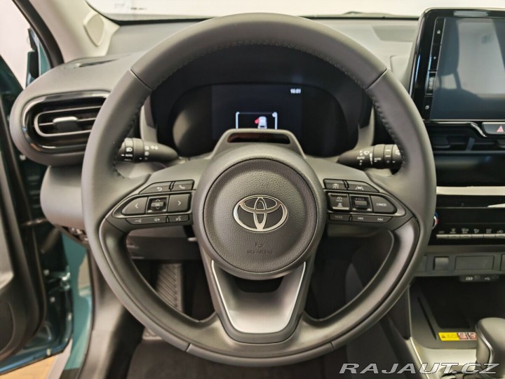 Toyota Yaris Cross 1.5 Hybrid ( 115k ) e-CVT 1800