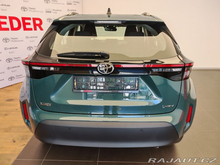 Toyota Yaris Cross 1.5 Hybrid ( 115k ) e-CVT 1800