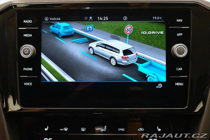 Volkswagen Passat 2,0 TDI 147kW DSG Busines 2023