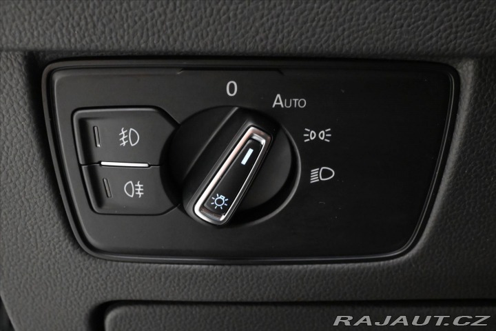 Volkswagen Passat 2,0 TDI 147kW DSG Busines 2023