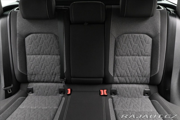 Volkswagen Passat 2,0 TDI 147kW DSG Busines 2023