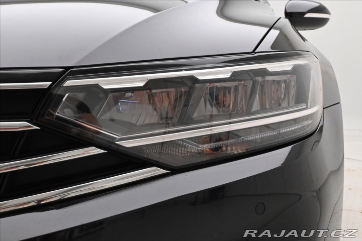 Volkswagen Passat 2,0 TDI 147kW DSG Busines 2023