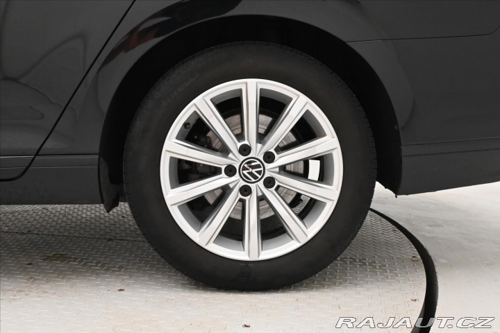 Volkswagen Passat 2,0 TDI 147kW DSG Busines 2023