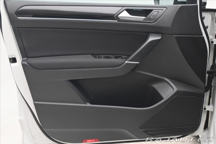 Volkswagen Touran 2,0 TDI 110kW DSG COMFORT 2022