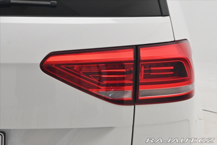 Volkswagen Touran 2,0 TDI 110kW DSG COMFORT 2022