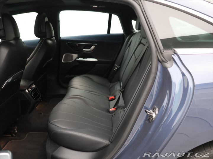 Mercedes-Benz EQE 300 180kW ZÁRUKA 2025