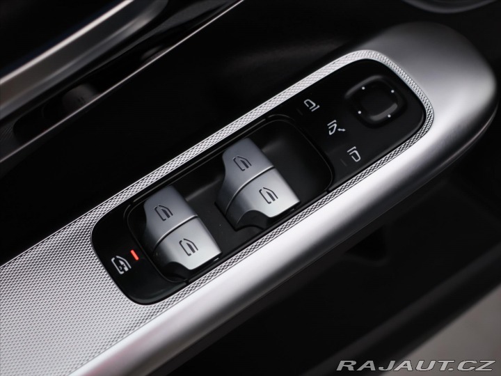 Mercedes-Benz EQE 300 180kW ZÁRUKA 2025